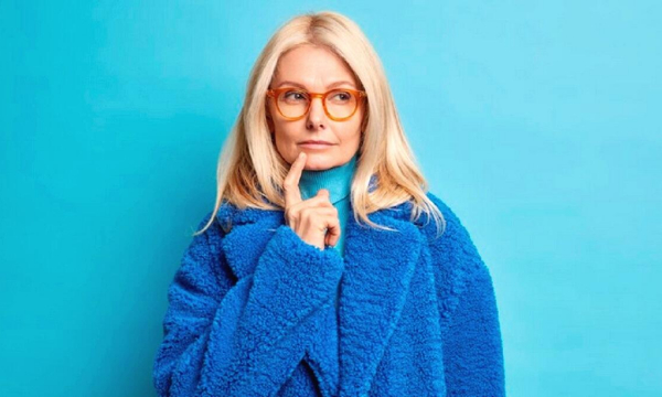 Из 50 в 40, надели — помолодели: 5 цветов одежды, которые стирают возраст